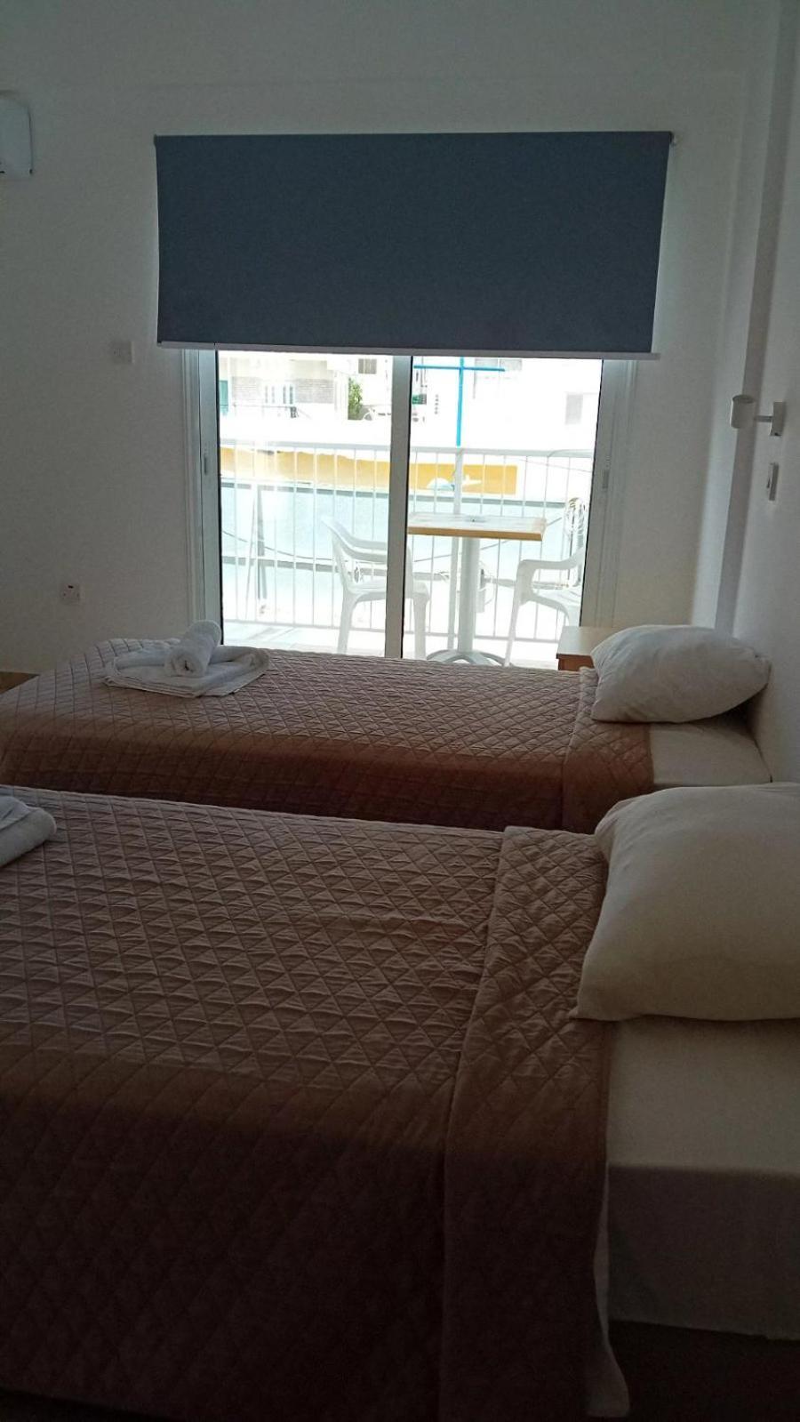 Napa Charles Apts Ajía Nápa Eksteriør bilde